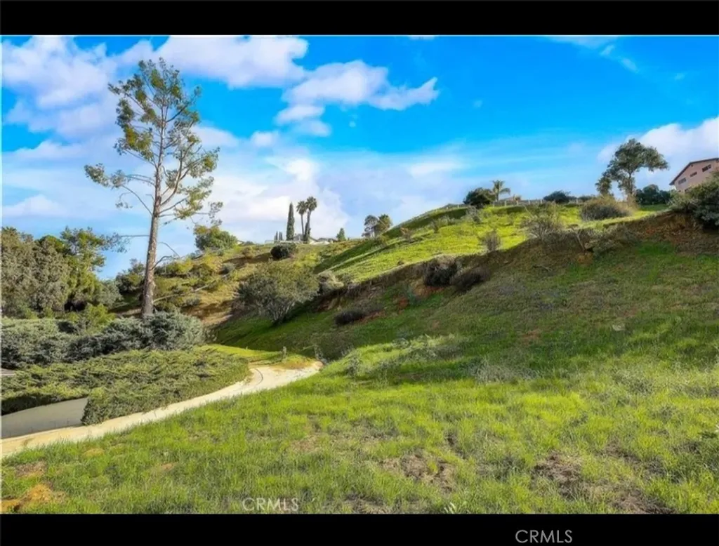 Additional image 2 of 35 Torreon Drive, Woodland Hills, CA 91364