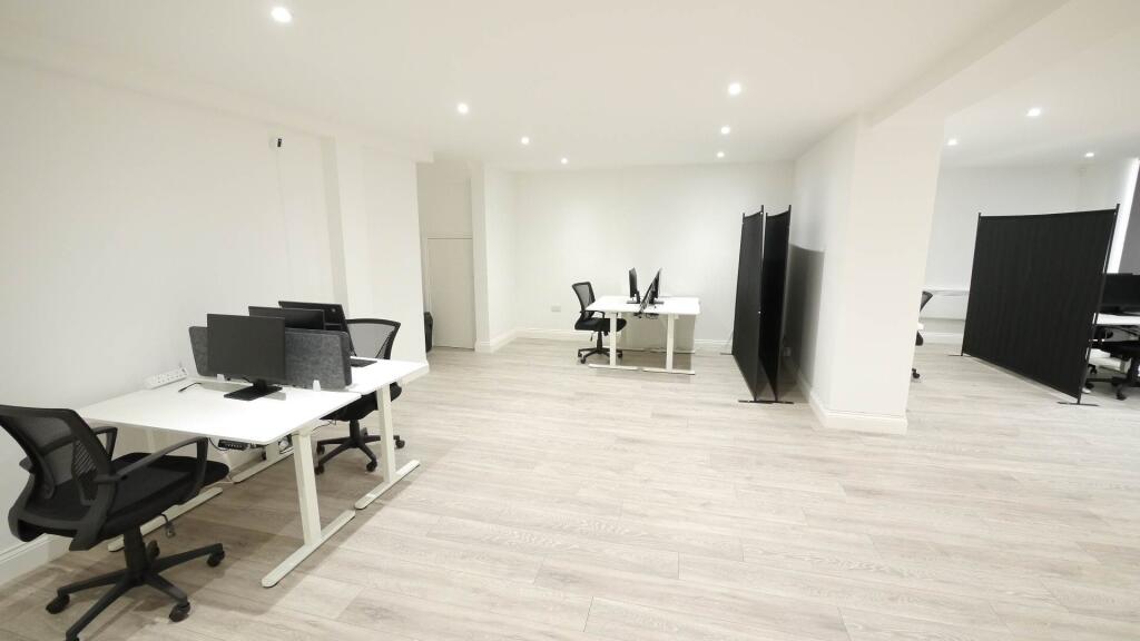 Additional image 2 of Town Centre, Hatfield