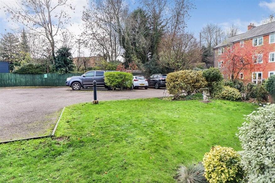 Additional image 9 of Southdown Road, Harpenden, AL5