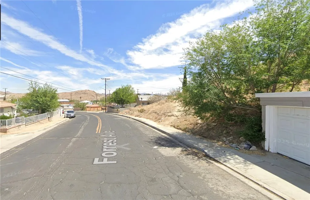 Additional image 2 of 16707 Forrest Ave, Victorville, CA 92395