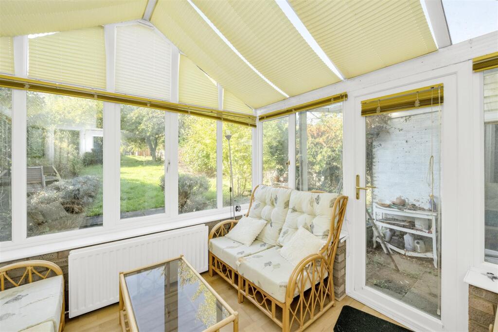 Additional image 5 of Aldwickbury Crescent, Harpenden