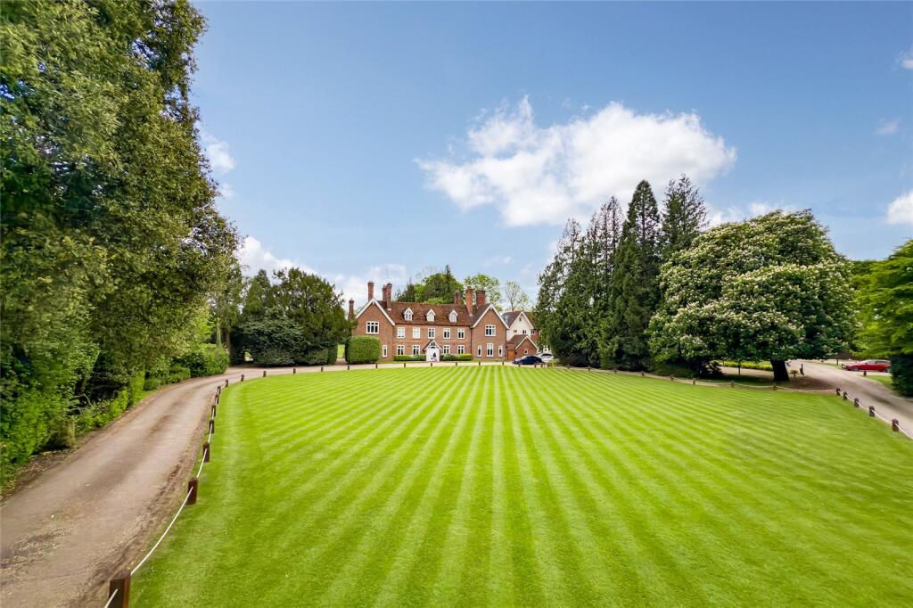 Additional image 9 of Astwick Manor, Coopers Green Lane, Hatfield, Hertfordshire, AL10