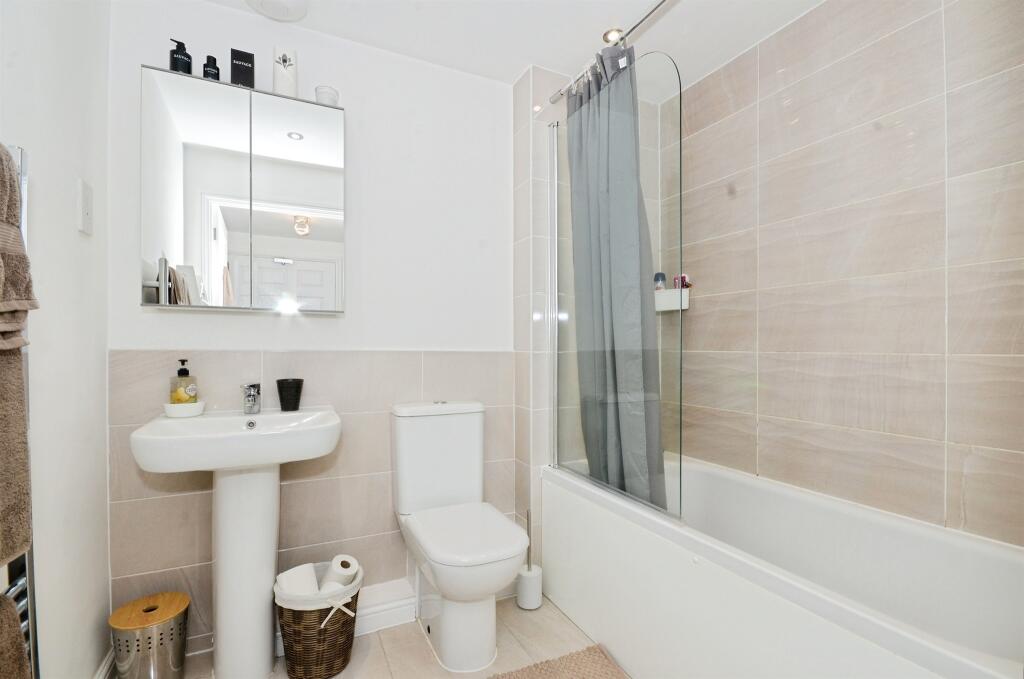 Additional image 7 of Neville Close, St. Albans