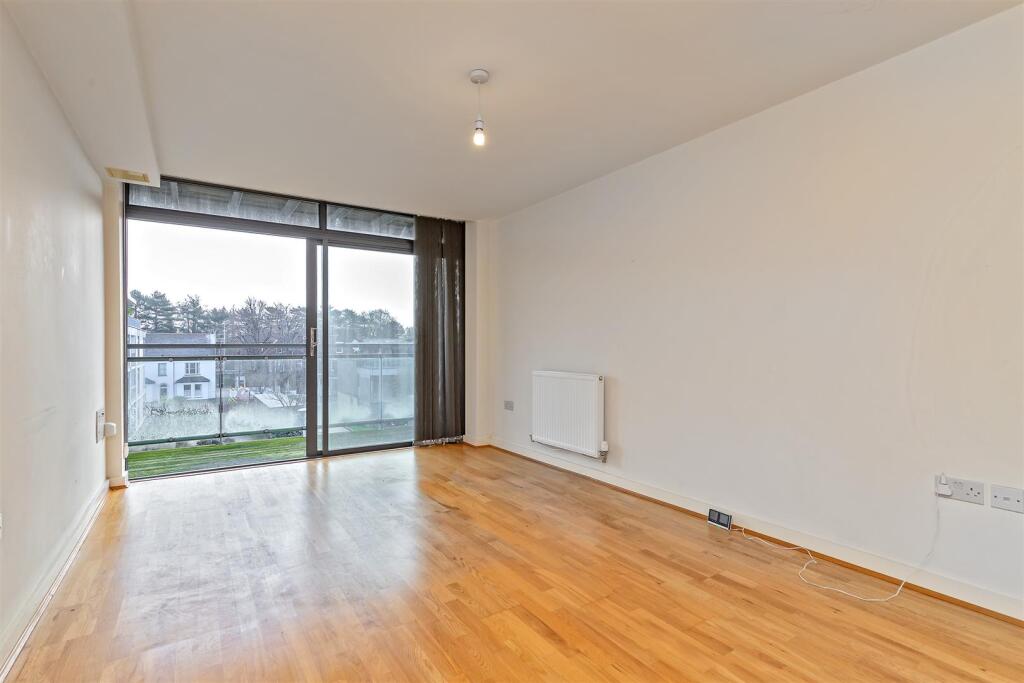 Additional image 11 of Hatfield Road, St. Albans