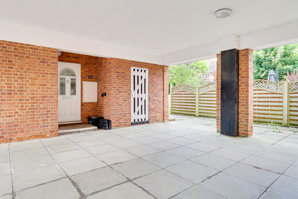 Additional image 10 of The Priory, Monks Close, Redbourn, AL3