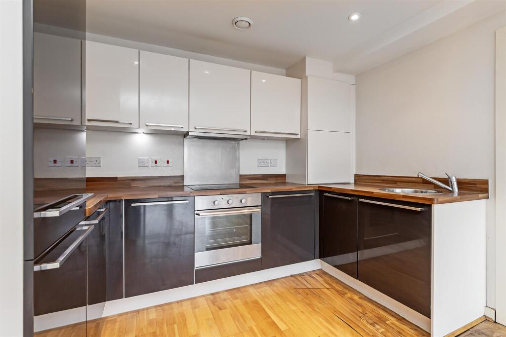 Additional image 18 of Hatfield Road, St. Albans