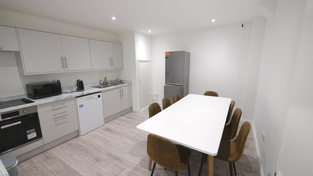 Additional image 8 of Town Centre, Hatfield