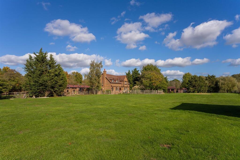 Additional image 28 of Old Parkbury Lane, Colney Street, AL2