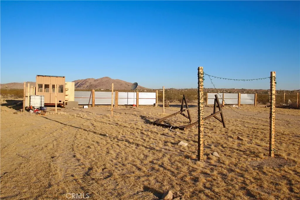 Additional image 10 of 4594 Rice Avenue, Joshua Tree, CA 92252