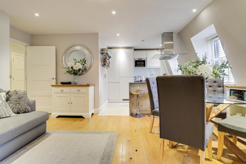 Additional image 5 of Thompsons Close, Harpenden, AL5