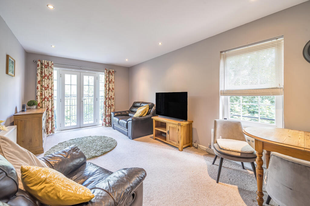 Additional image 22 of Station Road, Harpenden, AL5