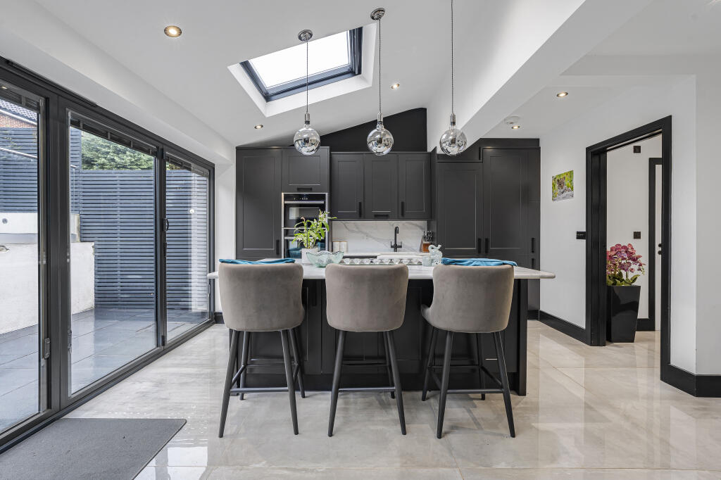 Additional image 11 of Lybury Lane, Redbourn, AL3