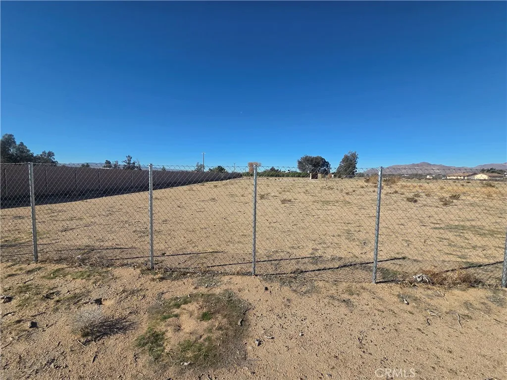 Additional image 12 of 43070 Duntroon St, Newberry Springs, CA 92365