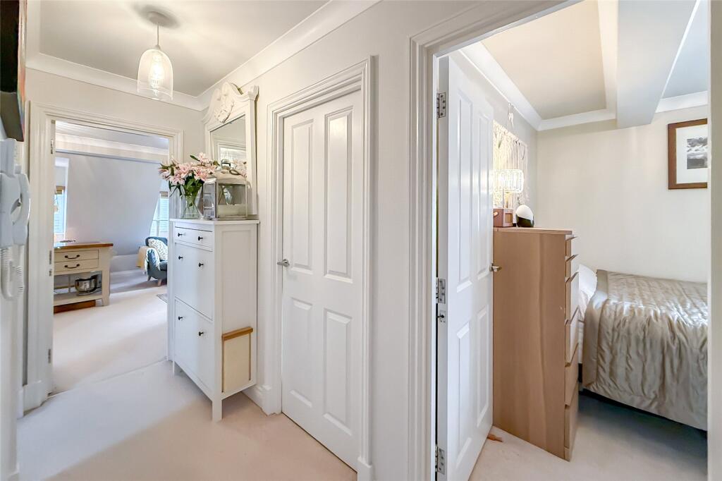 Additional image 23 of Astwick Manor, Coopers Green Lane, Hatfield, Hertfordshire, AL10