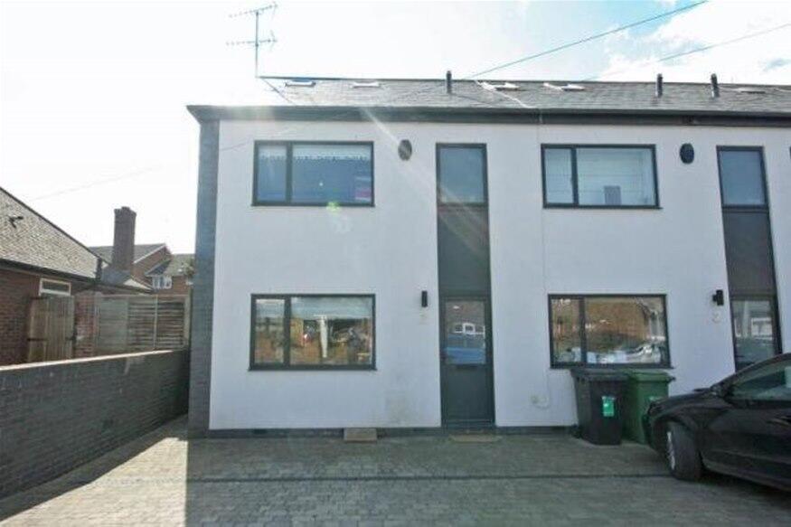 Kingcroft Road, Harpenden, AL5