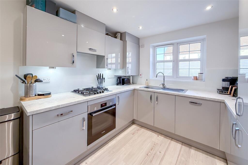 Additional image 3 of Baines Drive, Bricket Wood, St. Albans, Hertfordshire, AL2