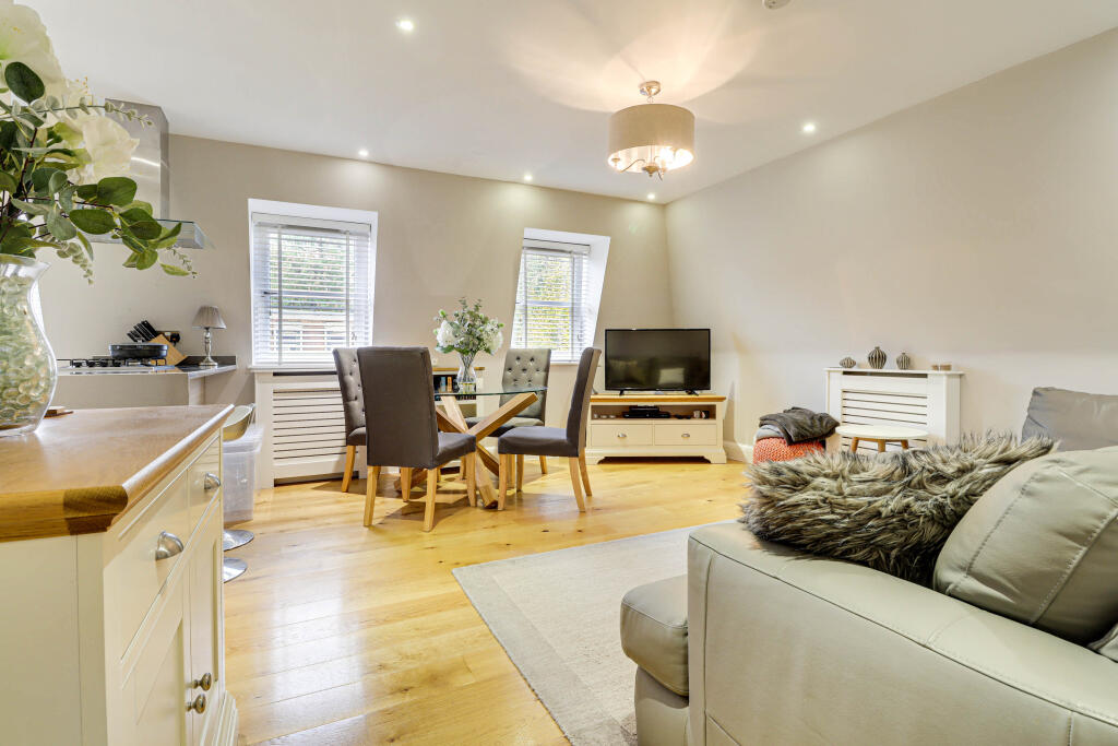 Additional image 2 of Thompsons Close, Harpenden, AL5