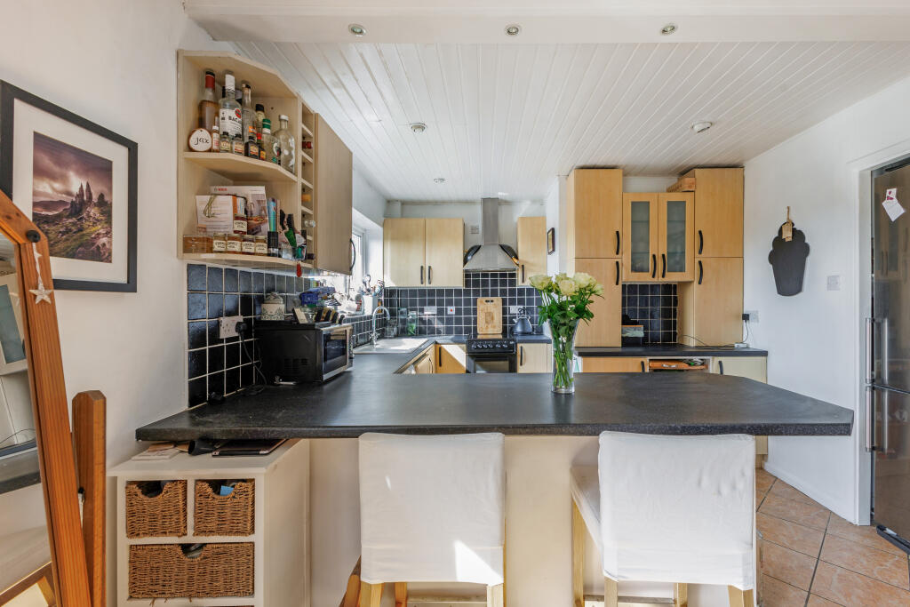 Additional image 4 of Hill Close, Harpenden, AL5