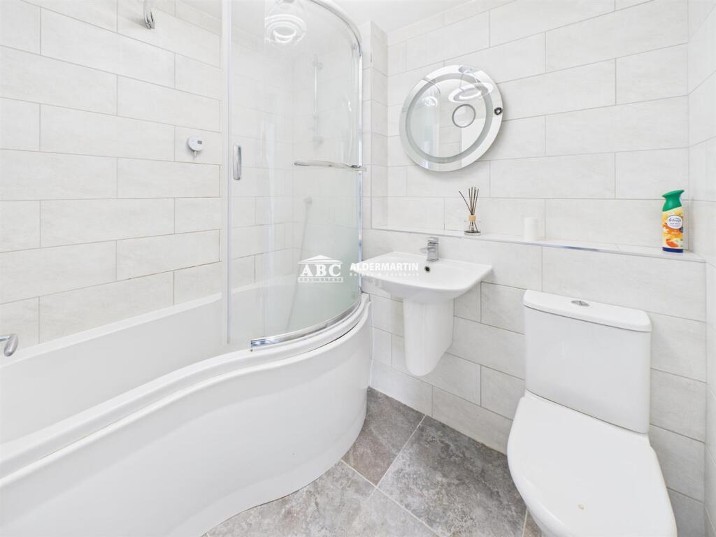 Additional image 8 of Oakwood Road, Bricket Wood