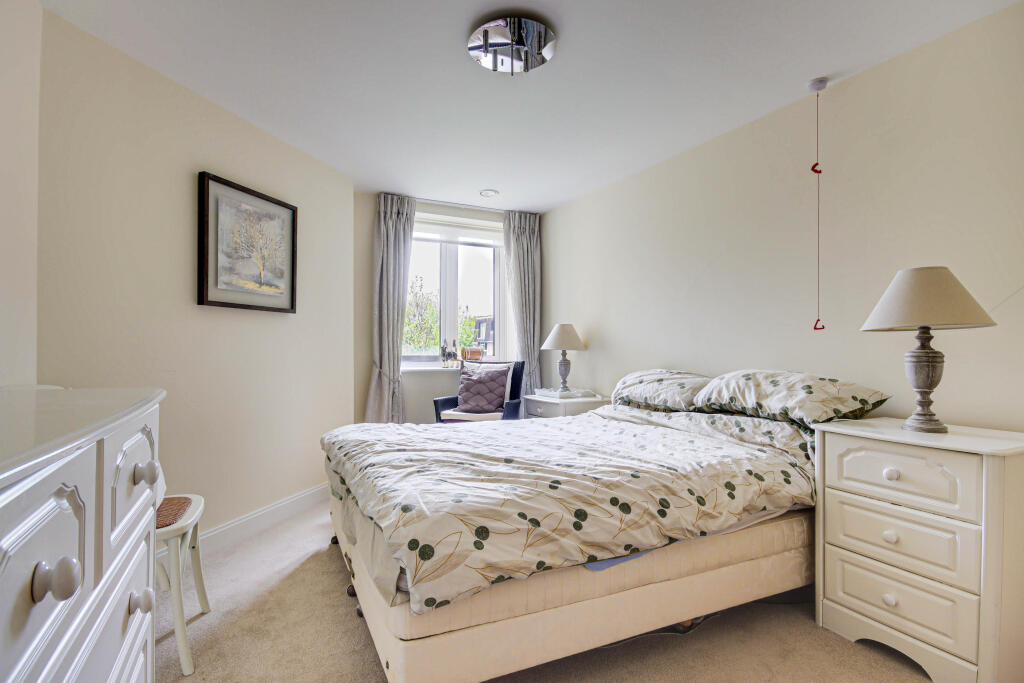 Additional image 9 of London Road, St Albans, AL1