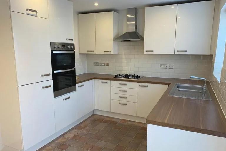 Additional image 5 of Avian Avenue, Curo Park, Frogmore, St Albans, AL2