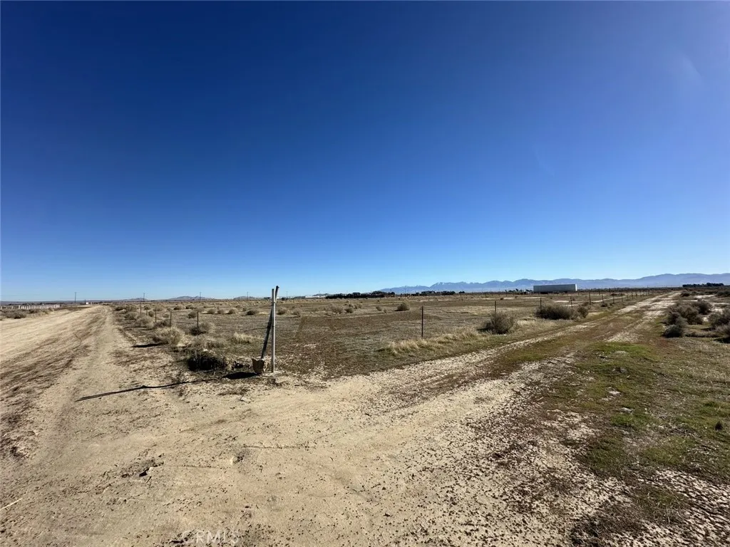 Additional image 4 of Cor Ave H4 Nog 48 Ste, Lancaster, CA 93535