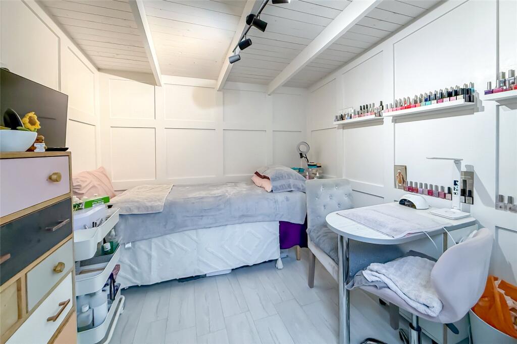 Additional image 11 of Harvey Road, London Colney, St. Albans, Hertfordshire, AL2