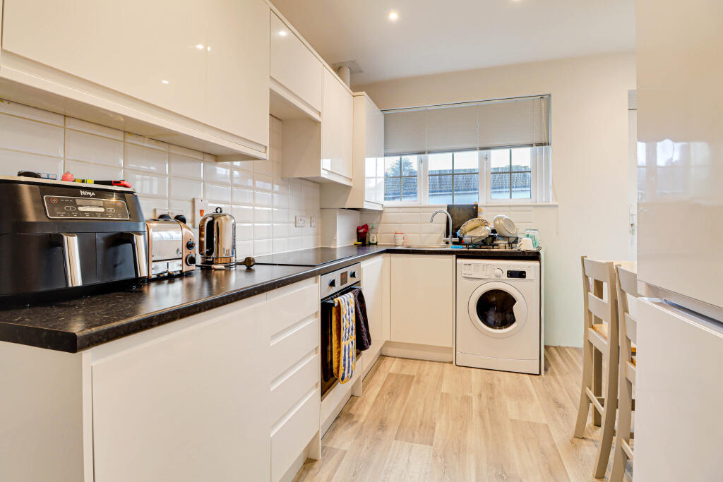 Additional image 10 of High Street, Harpenden, Harpenden, AL5