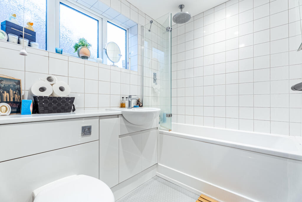 Additional image 10 of Gilpin Green, Harpenden, Hertfordshire, AL5