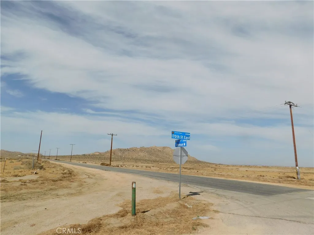 Additional image 8 of 6 Avenue M, Lake Los Angeles, CA 93536