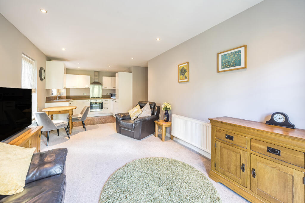 Additional image 19 of Station Road, Harpenden, AL5