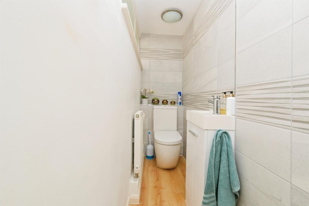 Additional image 8 of Maplefield, Park Street, St. Albans