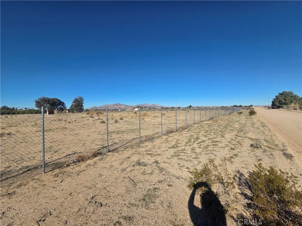 Additional image 7 of 43070 Duntroon St, Newberry Springs, CA 92365