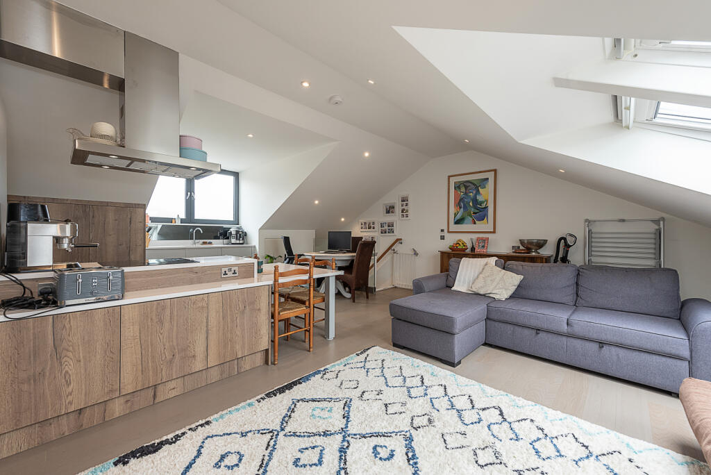 Camp Road, St. Albans, Hertfordshire, AL1