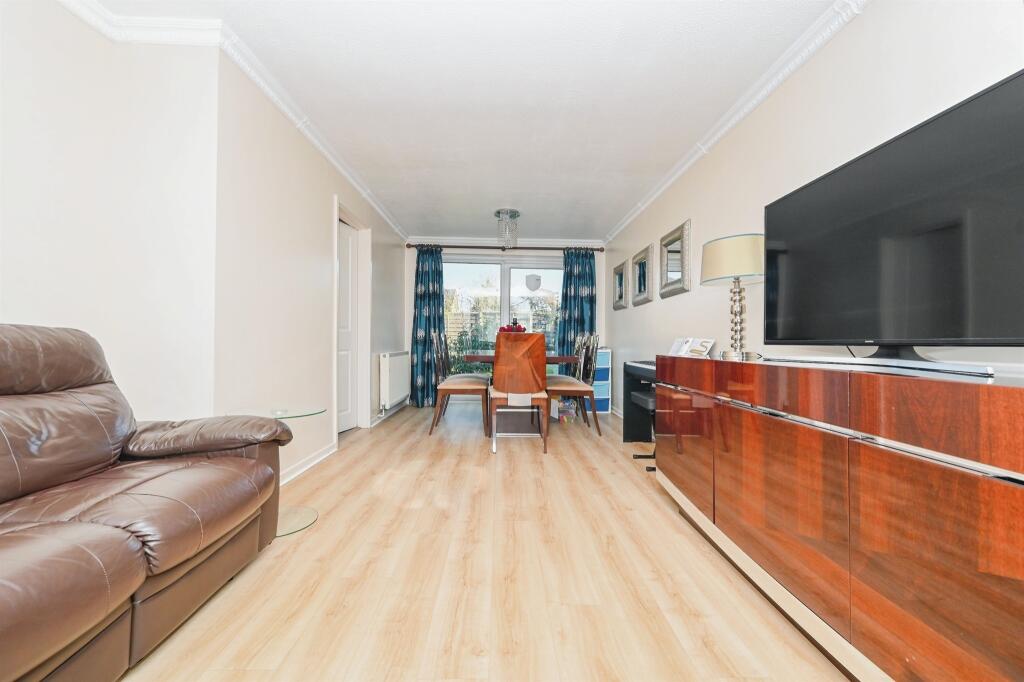 Additional image 11 of Maplefield, Park Street, St. Albans