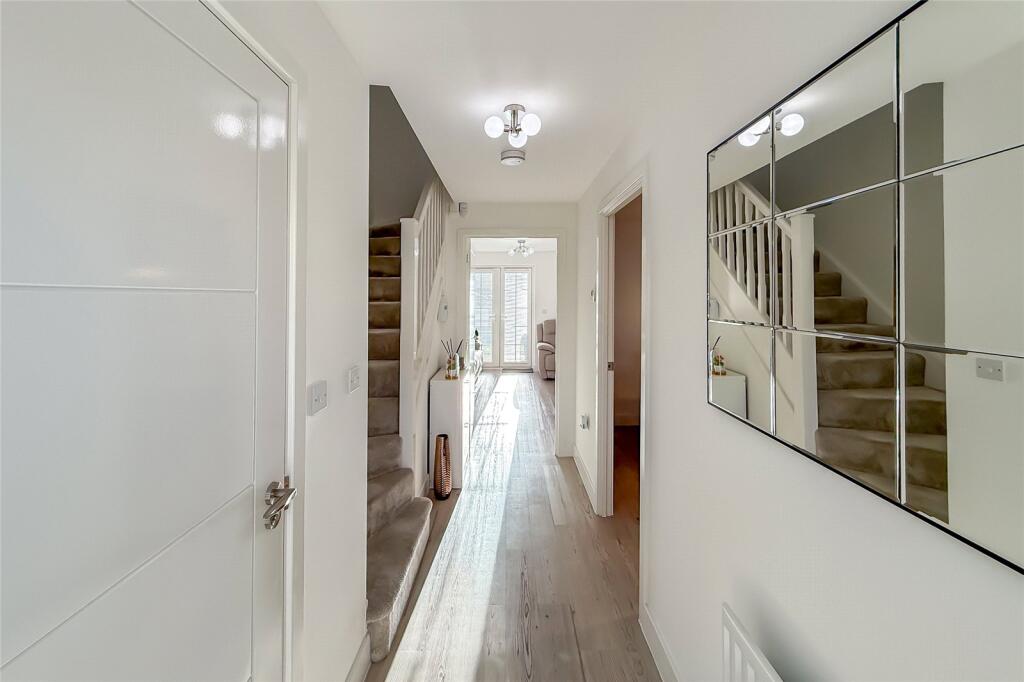 Additional image 12 of Baines Drive, Bricket Wood, St. Albans, Hertfordshire, AL2