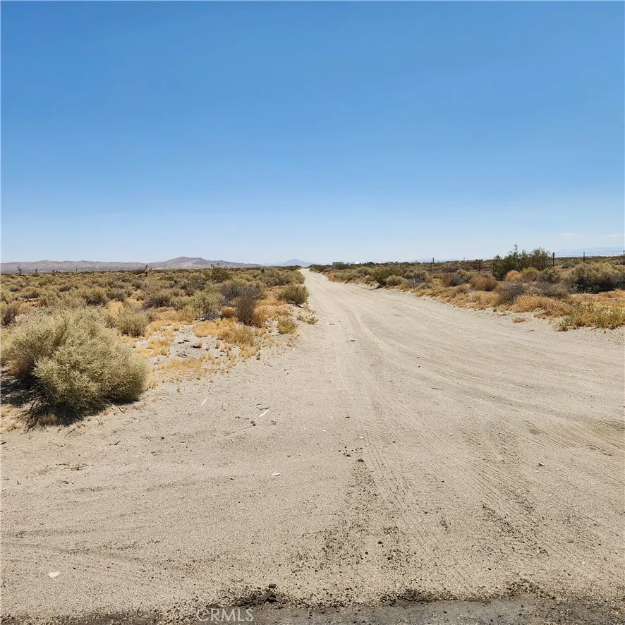 Additional image 10 of 202 Shelly Road, El Mirage, CA 92301