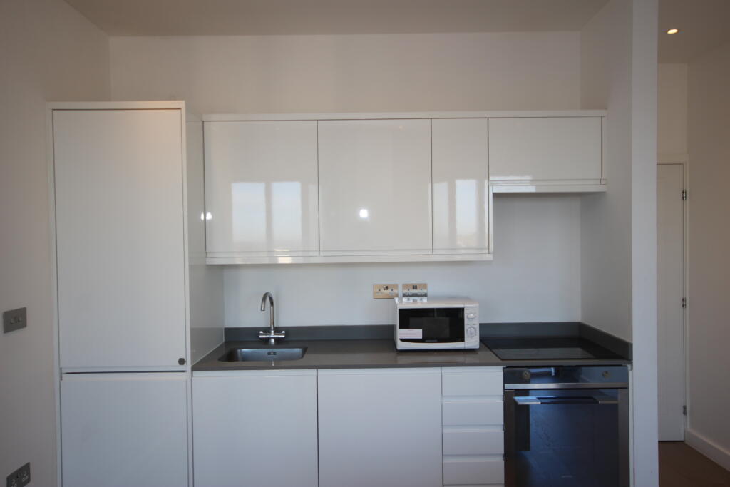 Additional image 4 of Flat 124, Ziggurat House, 25 Grosvenor Road, St. Albans, Hertfordshire