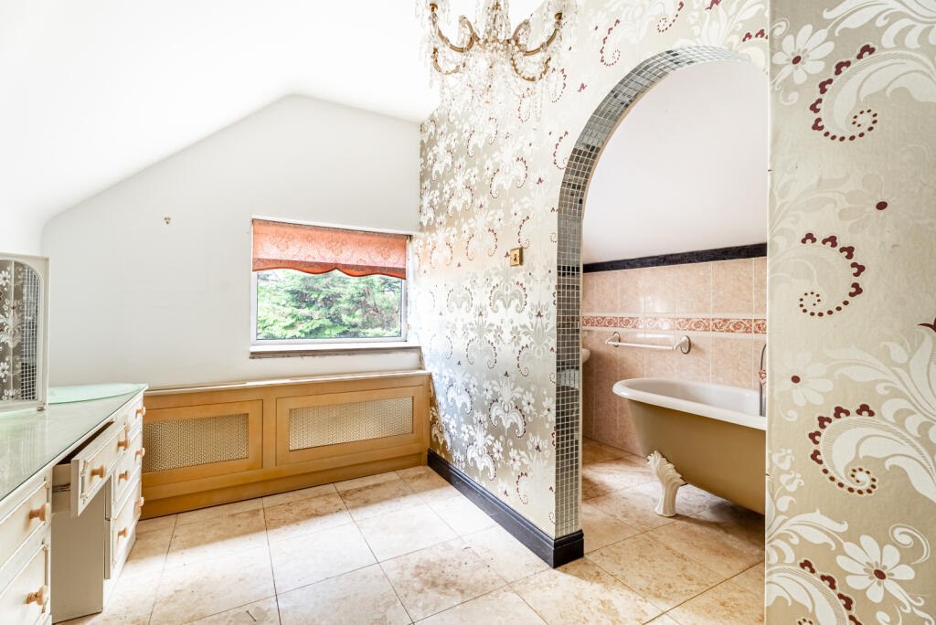 Additional image 12 of Delmer End Lane, Flamstead, St. Albans, Hertfordshire, AL3