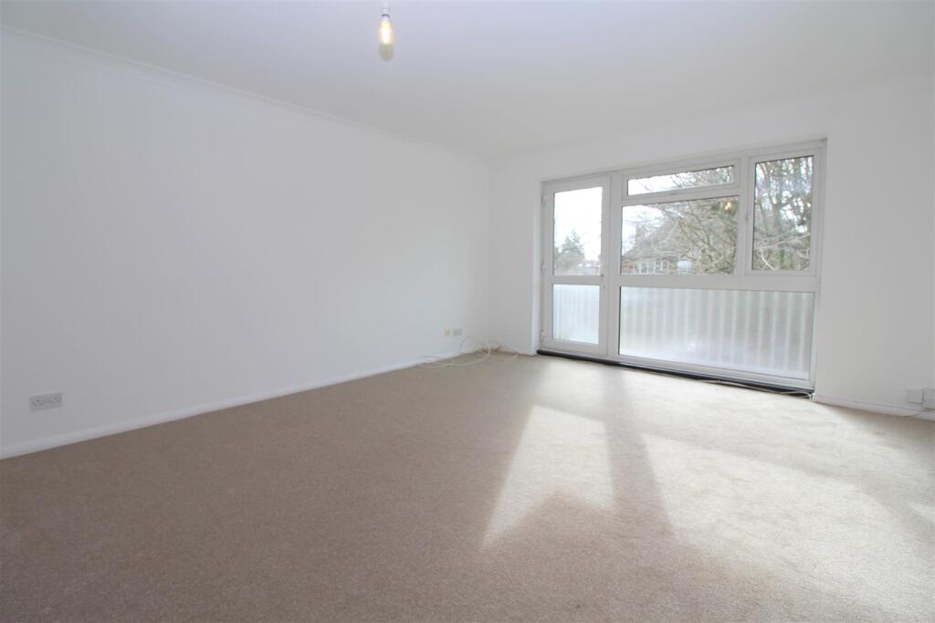 Additional image 4 of Avenue Road, St. Alban, Hertfordshire