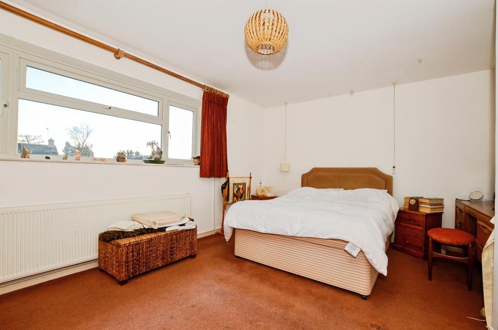 Additional image 5 of Long Buftlers, Harpenden