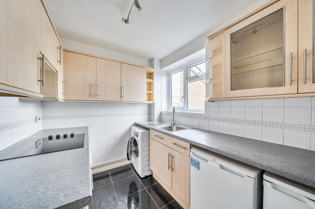 Additional image 4 of Highmoor, Harpenden, AL5