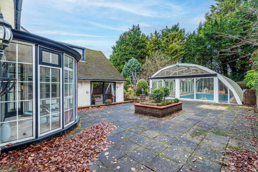 Additional image 14 of Delmer End Lane, Flamstead, St. Albans, Hertfordshire, AL3