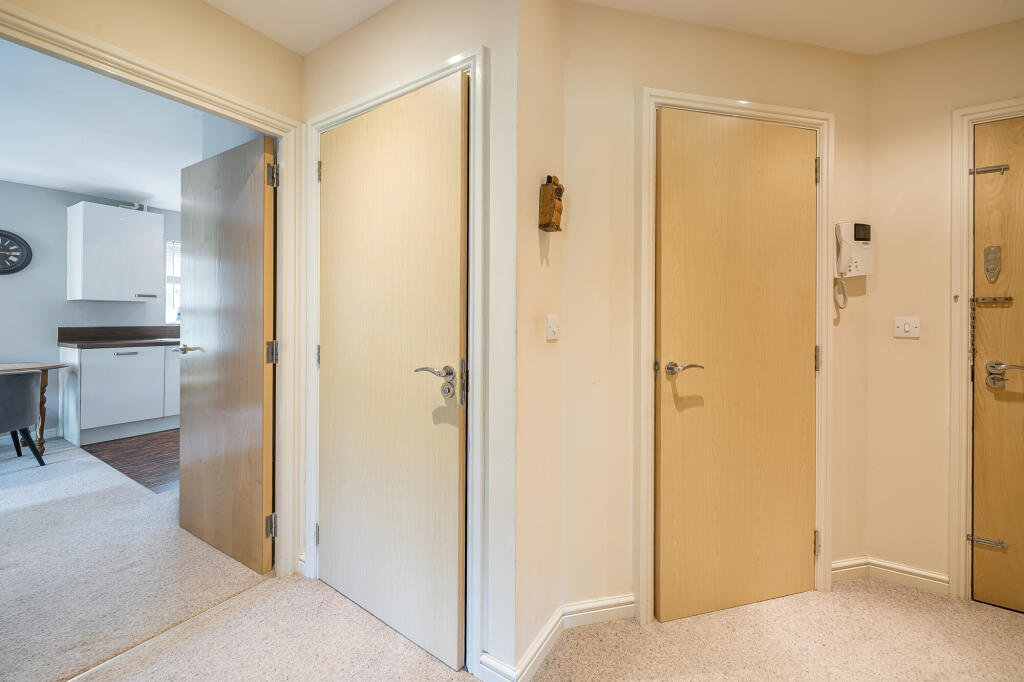 Additional image 12 of Station Road, Harpenden, AL5