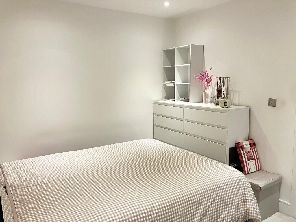 Additional image 10 of Drovers Way, St. Albans, Hertfordshire, AL3 5EB