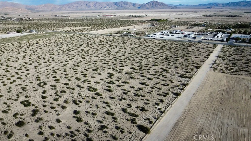 Additional image 4 of 786 Old Woman Springs, Lucerne Valley, CA 92356