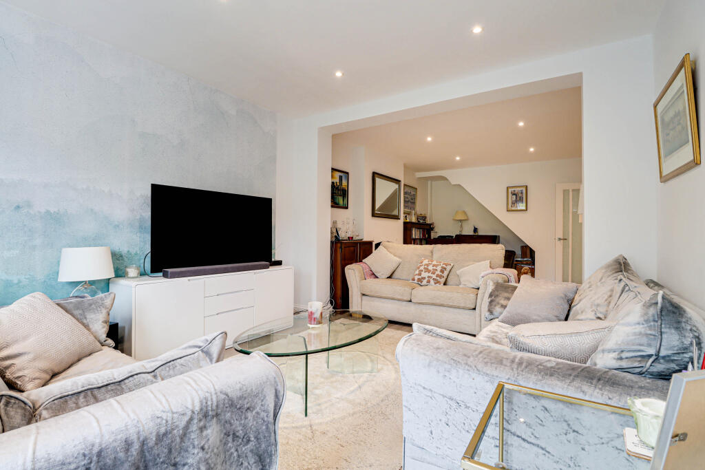 Additional image 5 of Luton Road, Harpenden, AL5