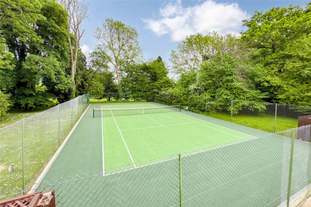 Additional image 8 of Astwick Manor, Coopers Green Lane, Hatfield, Hertfordshire, AL10