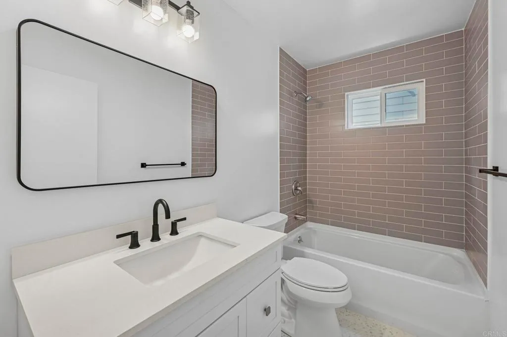 Additional image 15 of 1936 Broadway, San Diego, CA 92102