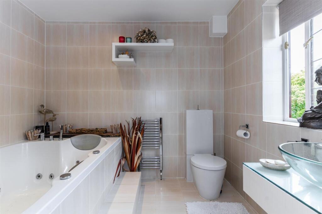 Additional image 19 of Old Parkbury Lane, Colney Street, AL2